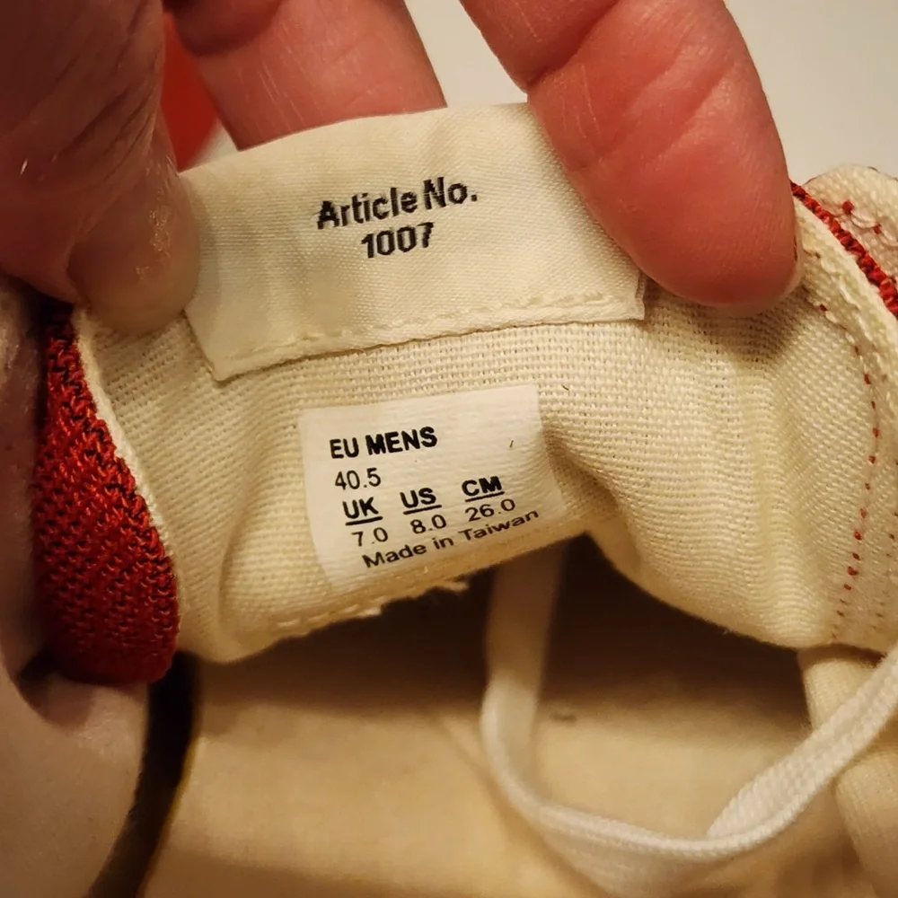 Article No. Red 1007-02 Sneakers Red Canvas with White Accents Men’s Size 8 - Picture 8 of 15